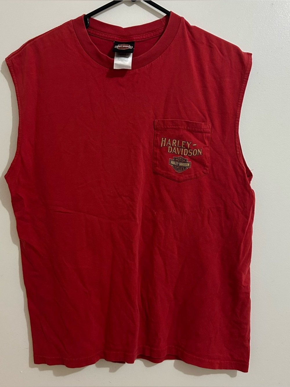 Red Harley-Davidson Sleeveless T-shirt Size Large Elk River Minnesota Motorcycle